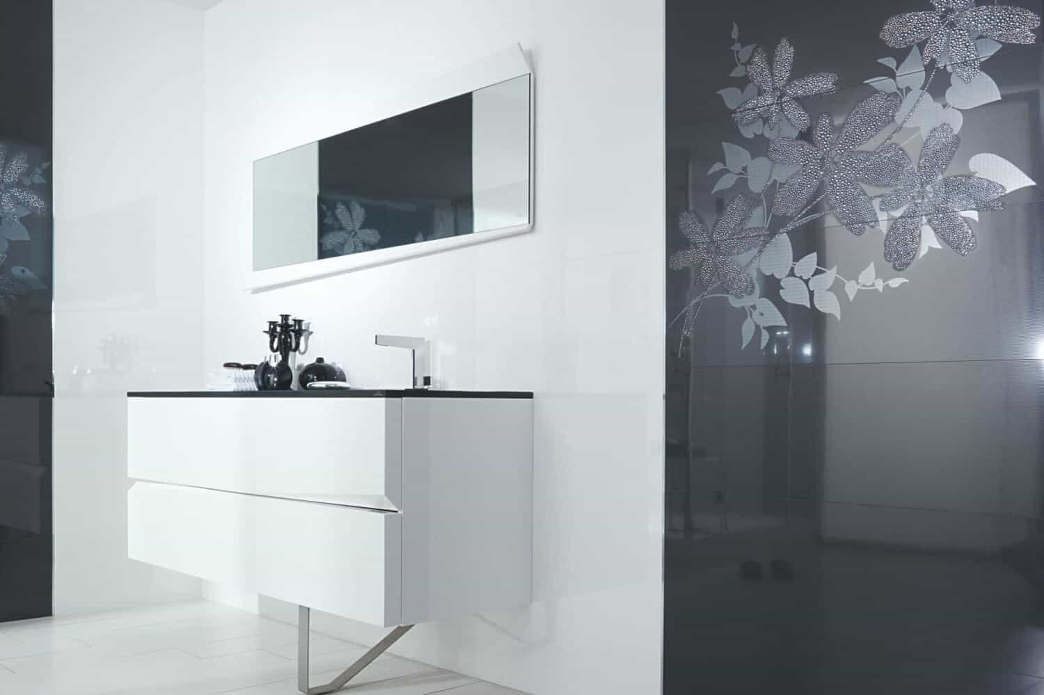 Porcelanosa Glass