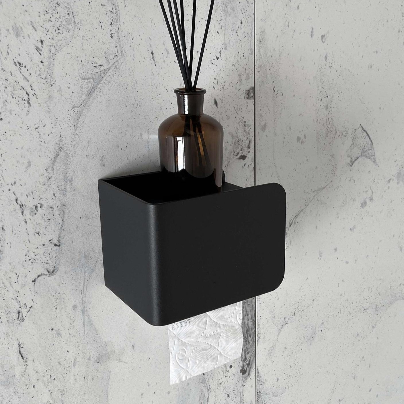 Бумагодержатель с полкой Tezza Rollo Up (черный), бумага справа