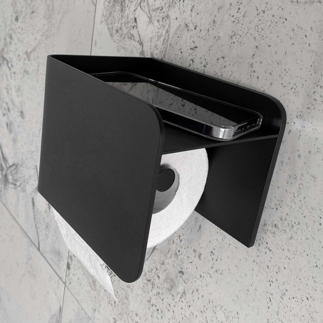 Бумагодержатель с полкой Tezza Rollo Up (черный), бумага справа