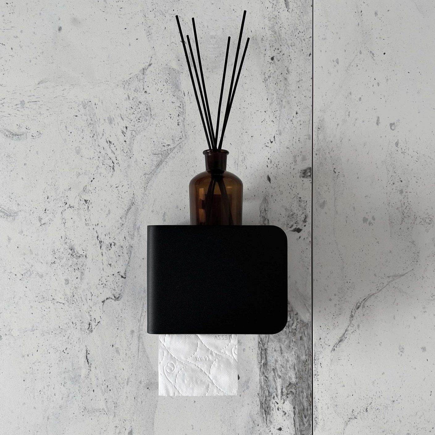 Бумагодержатель с полкой Tezza Rollo Up (черный), бумага справа