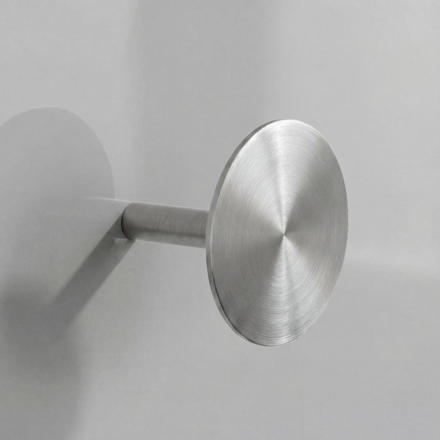 Бумагодержатель Tezza Pin Rollo (сатинированная нержавеющая сталь)