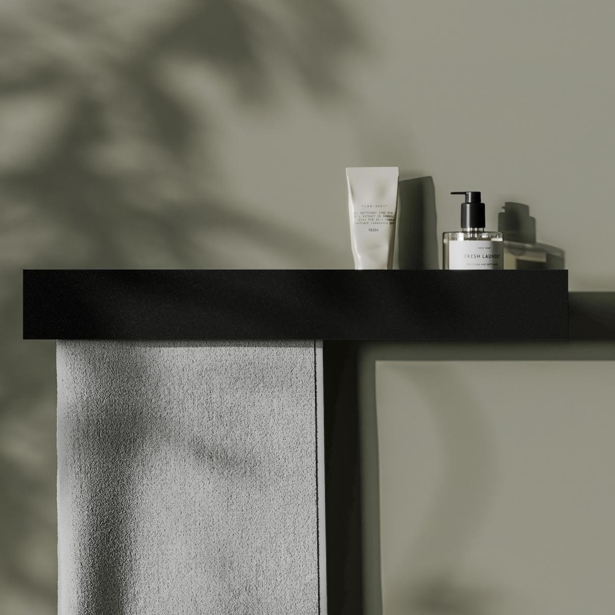 Полка со штангой Tezza Дуэ 120 см (черный), полотенце слева