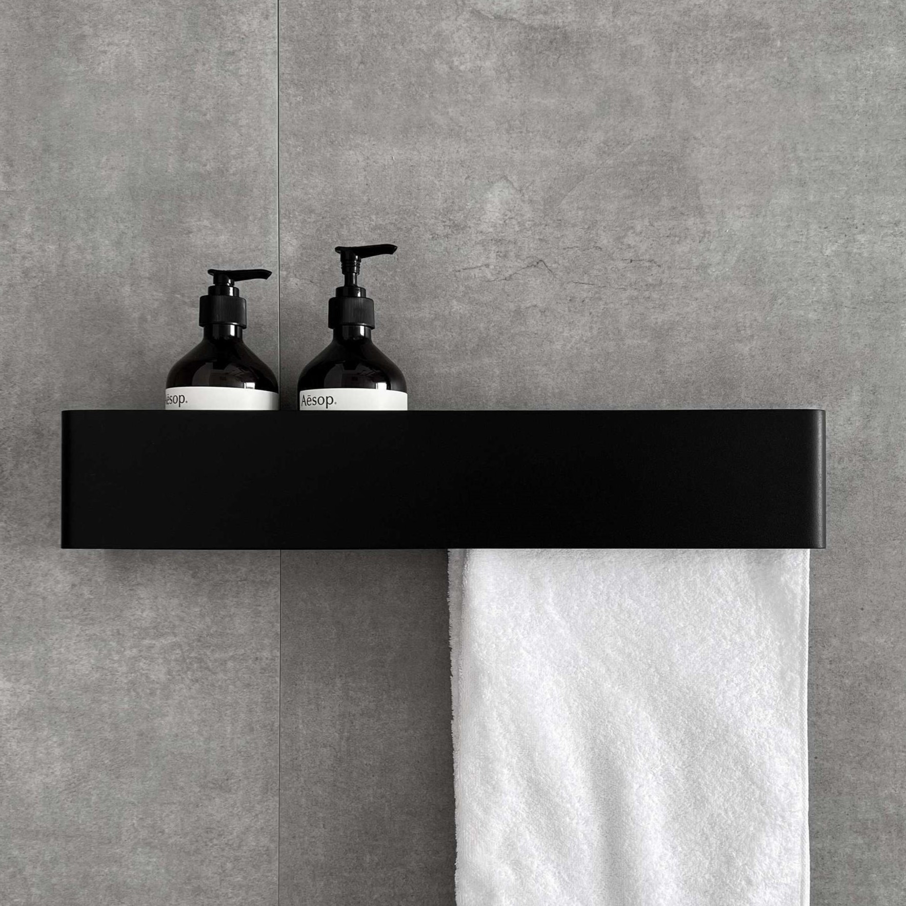 Полка со штангой Tezza Due Flex 180 см (черный), полотенцедержатель справа