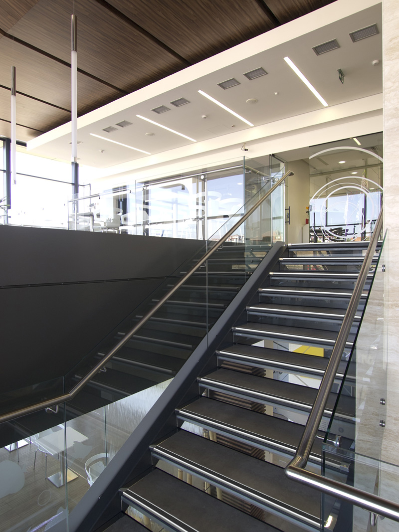 Профиль для ступеней Progress Profiles Prostair GRIP ACC PTRGRACS 12535 2.7 м. (нерж.сталь), сатинированный