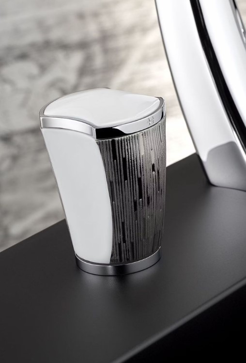 THG Infini white porcelain with platinum от Официального Дилера