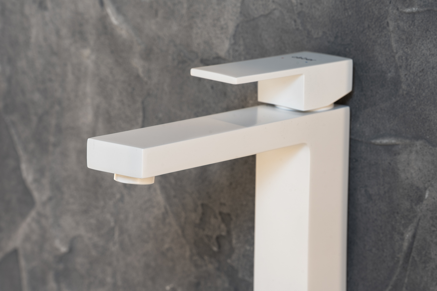 Смеситель для раковины Abber Daheim AF8211W (белый матовый), без донного клапана