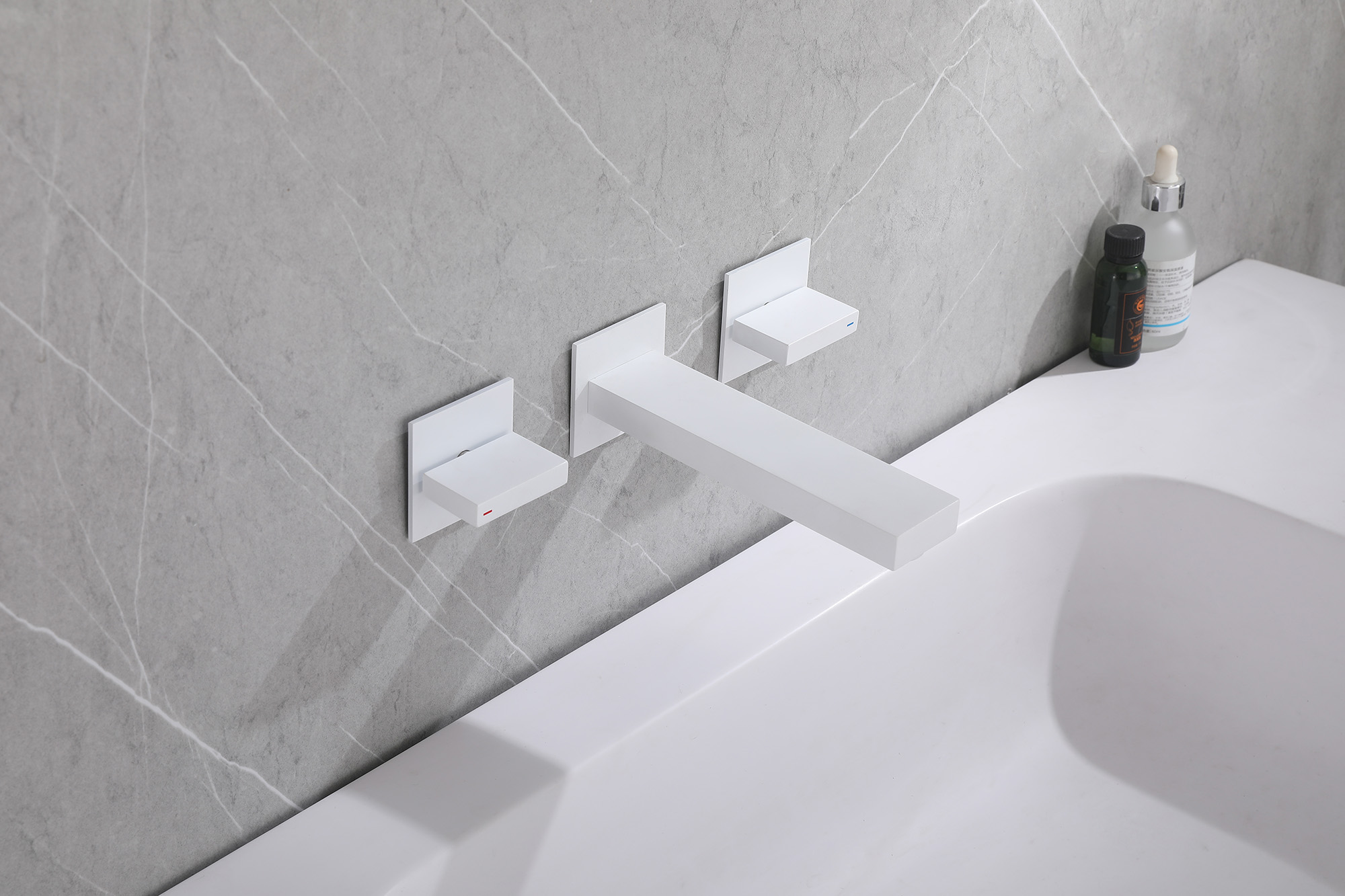 Смеситель для раковины Abber Daheim AF82122W (белый матовый), скрытого монтажа