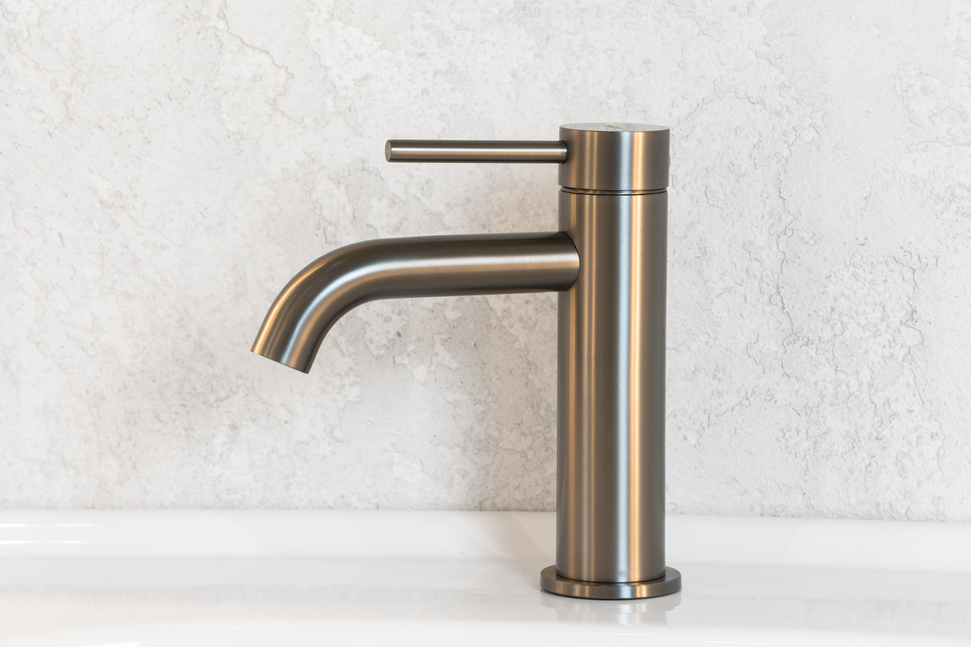 Смеситель для раковины Abber Wasser Kreis 316 AF8110BGG (оружейная сталь брашированная)