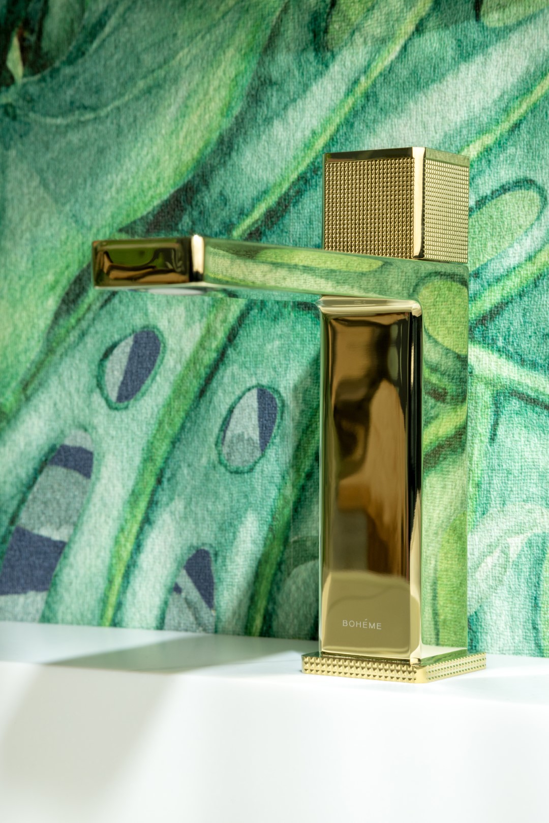 Смеситель для раковины автоматический Boheme Quad 159-G (золотой), без донного клапана