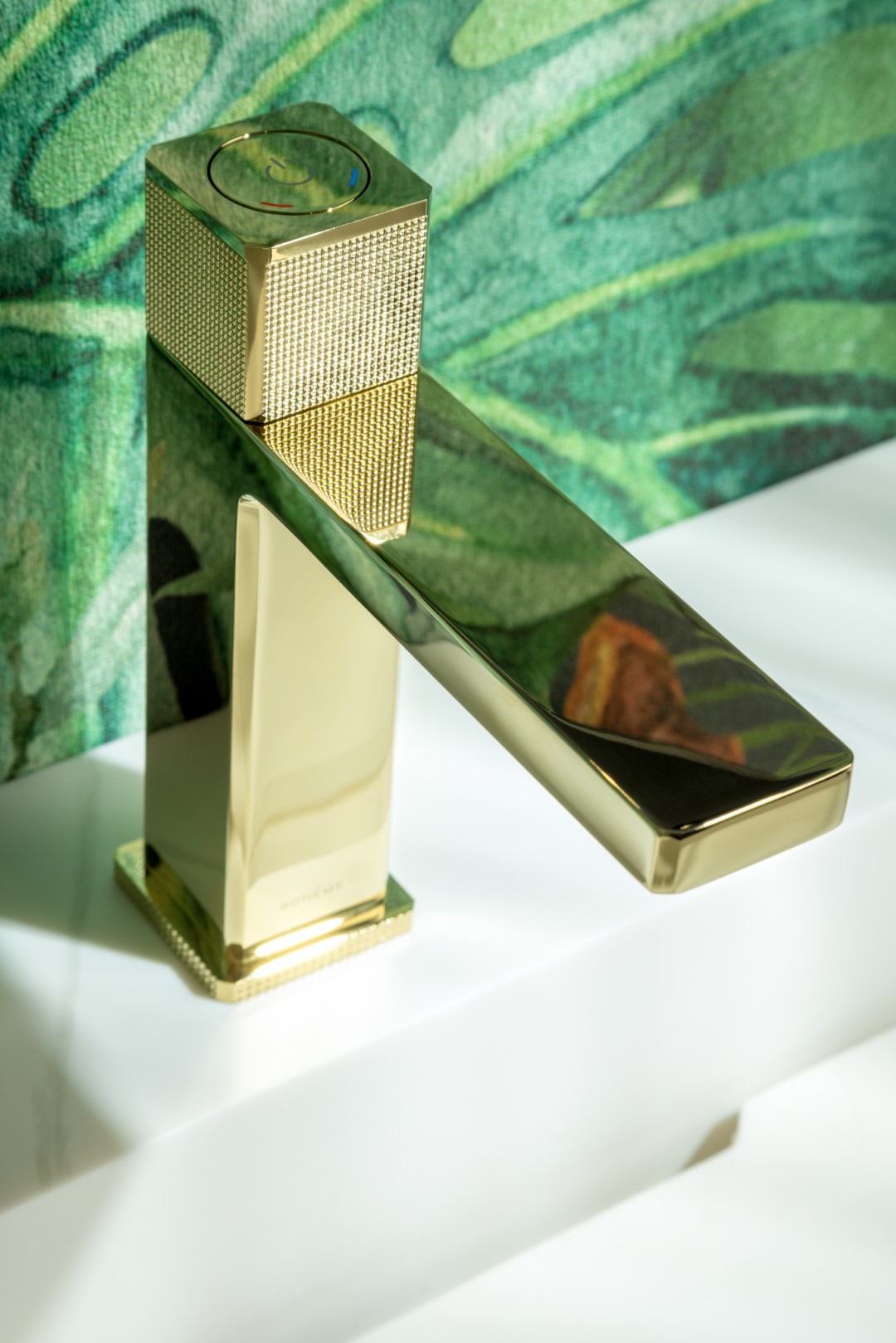 Смеситель для раковины автоматический Boheme Quad 159-G (золотой), без донного клапана