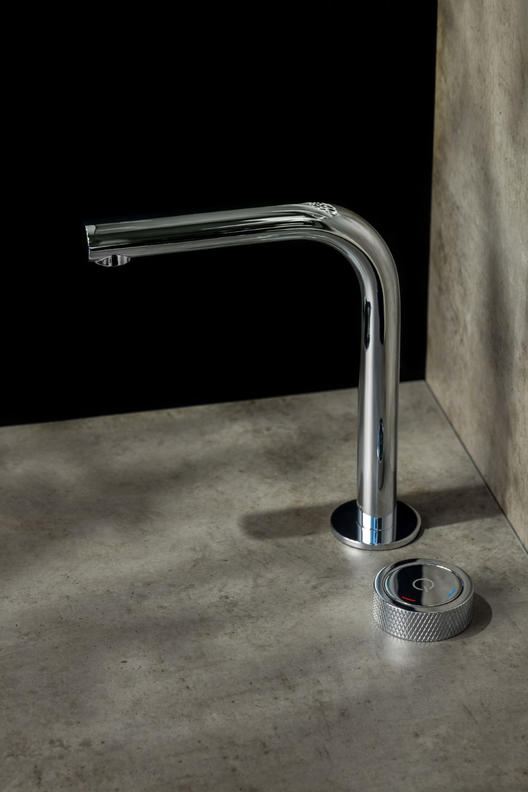 Смеситель для раковины автоматический Boheme Tech 158-CR (хром), без донного клапана