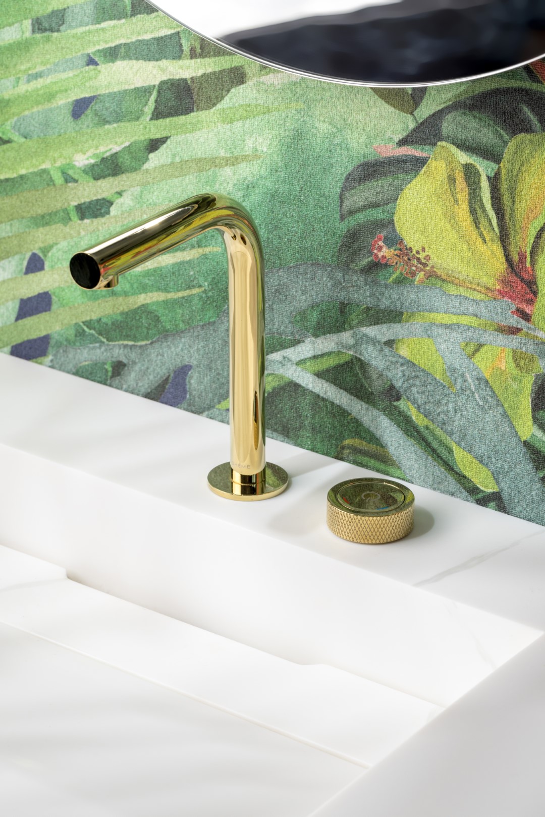 Смеситель для раковины автоматический Boheme Tech 158-G (золотой), без донного клапана