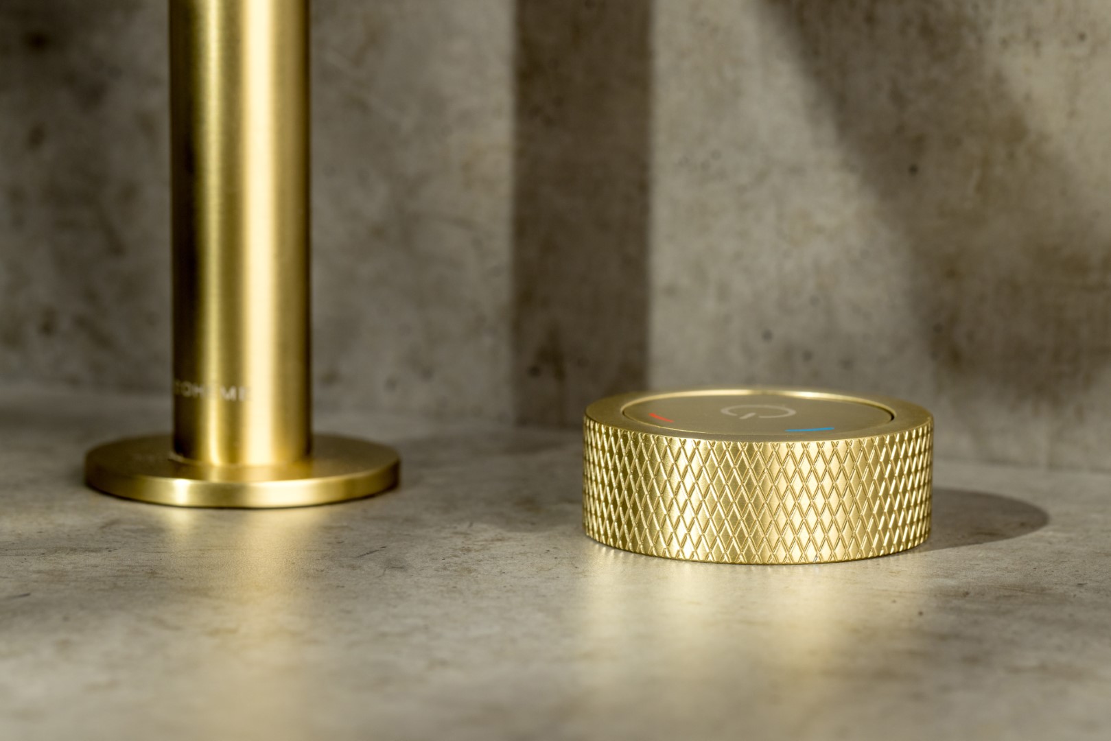 Смеситель для раковины автоматический Boheme Tech 158-MG (золото матовое), без донного