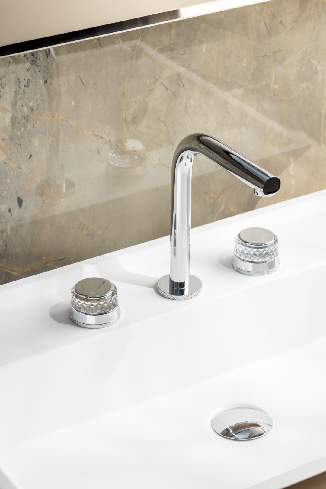 Смеситель для раковины Boheme Aura 152-CR-A (хром), без донного клапана