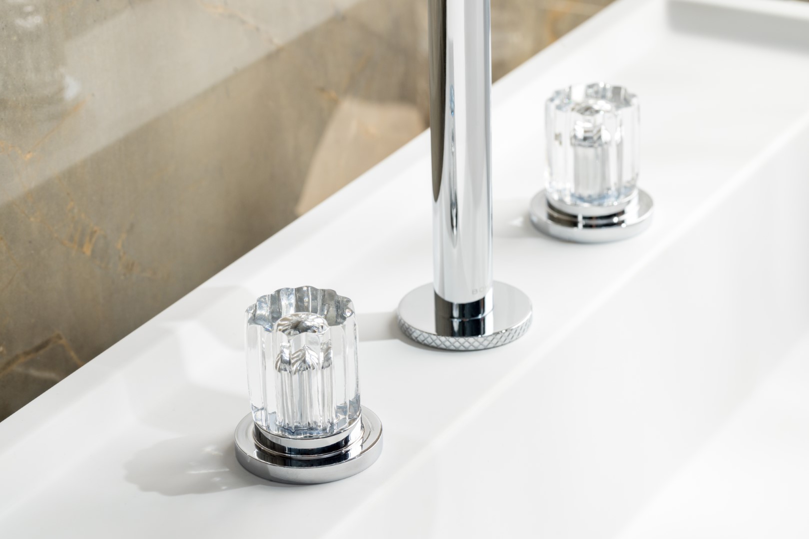 Смеситель для раковины Boheme Elegante 152-CR-EL (хром), без донного клапана