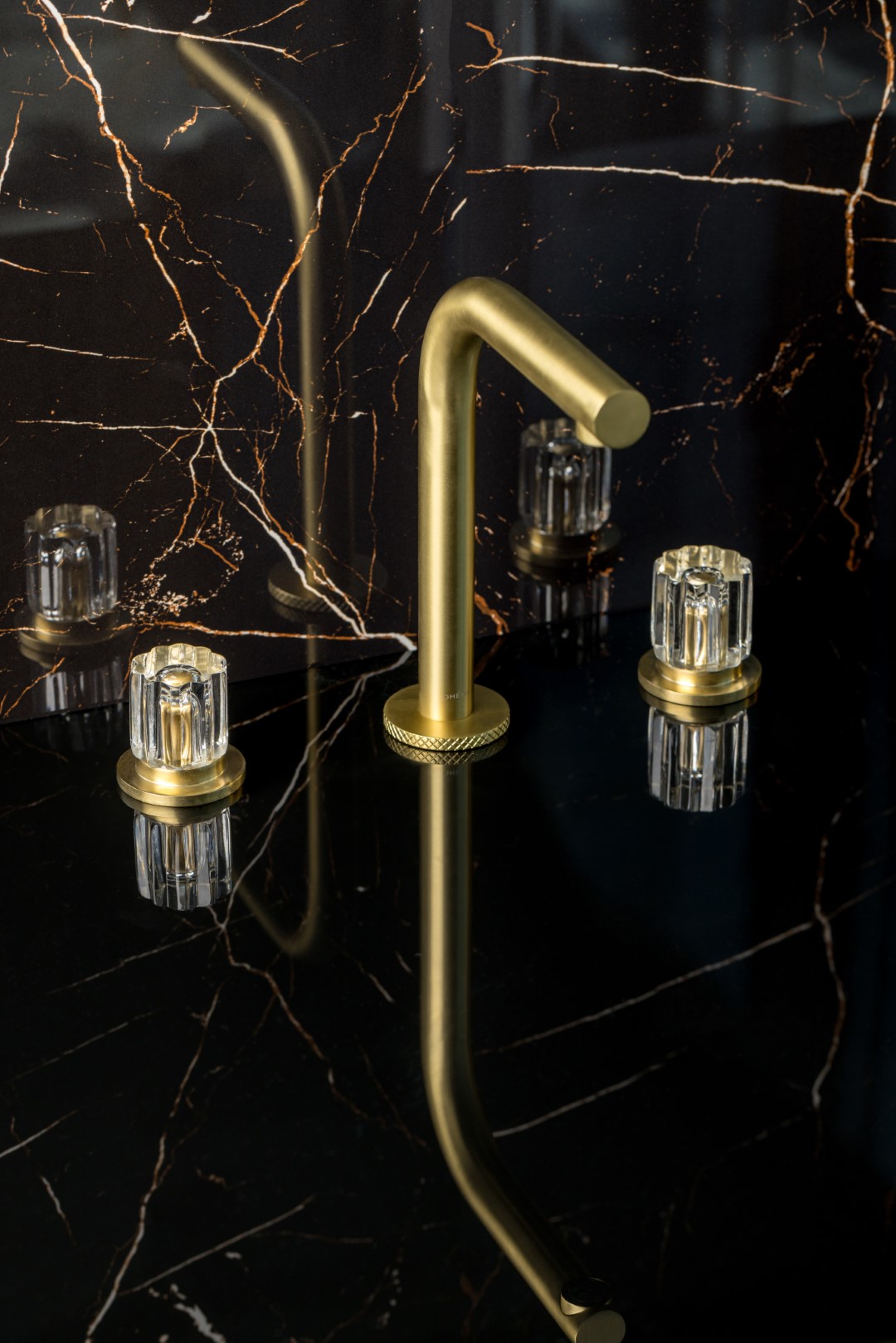 Смеситель для раковины Boheme Elegante 152-MG-EL (золото матовое), без донного клапана