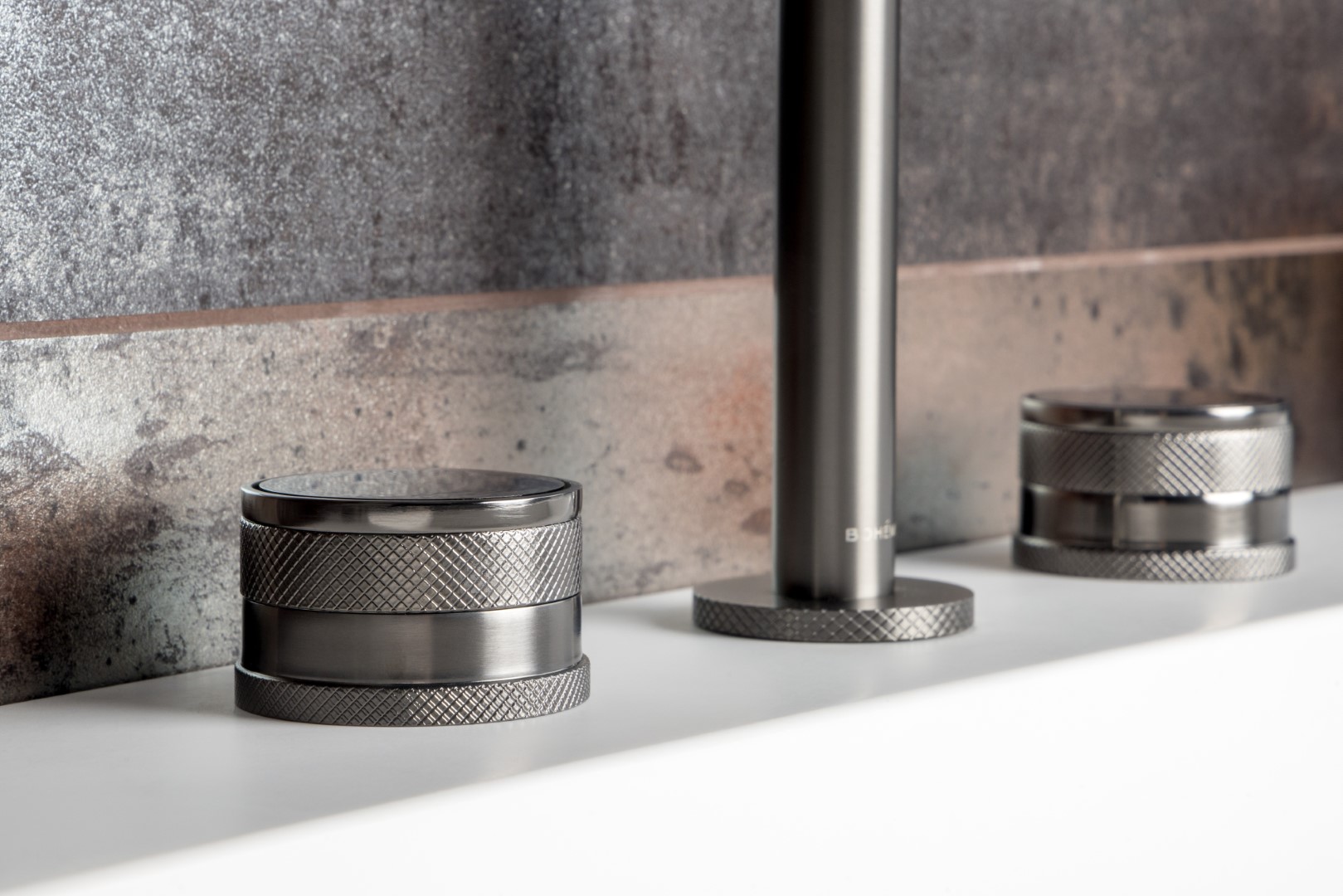 Смеситель для раковины Boheme Prestige 152-GM-PR (оружейный металл), без донного клапана