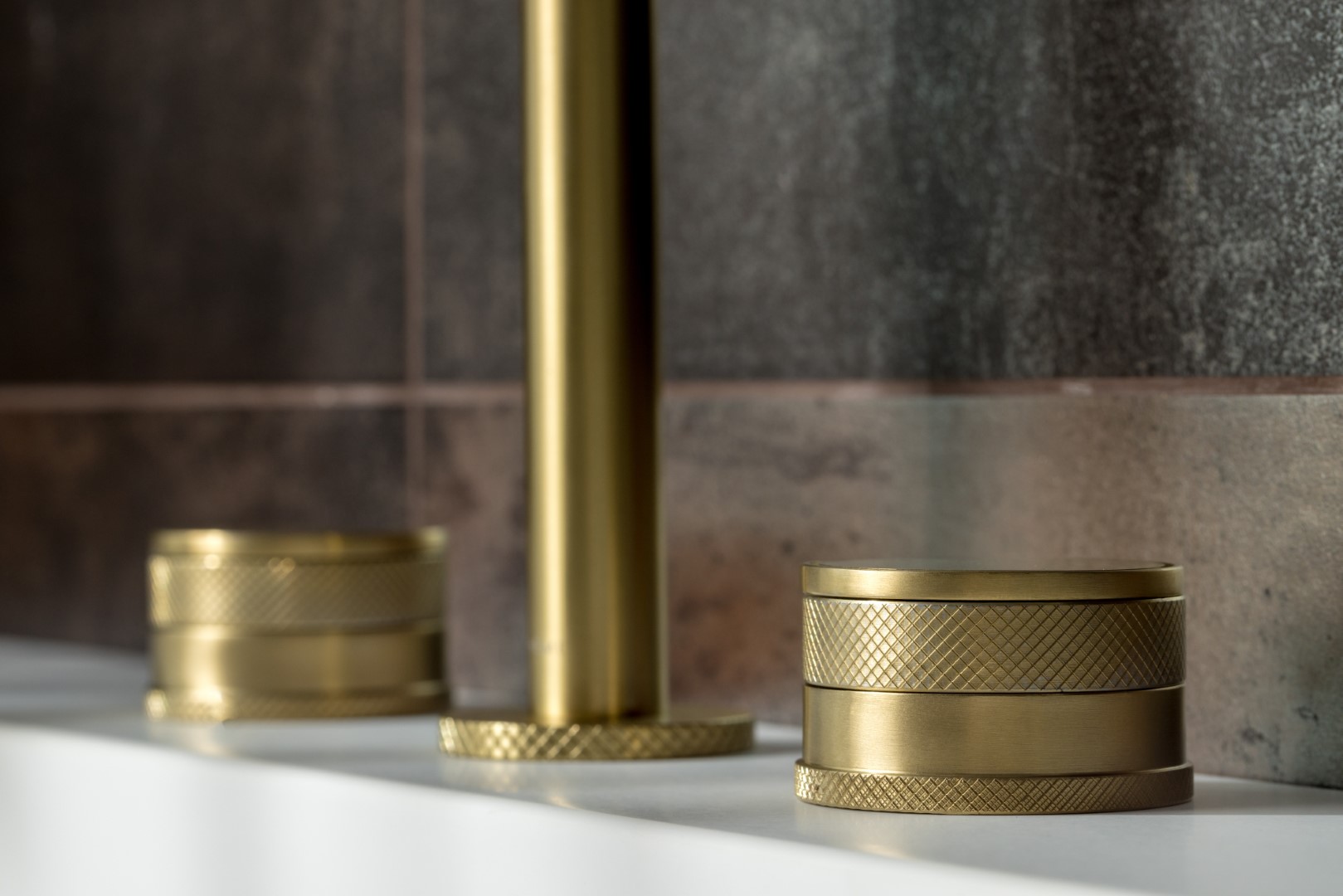 Смеситель для раковины Boheme Prestige 152-MG-PR (золото матовое), без донного клапана