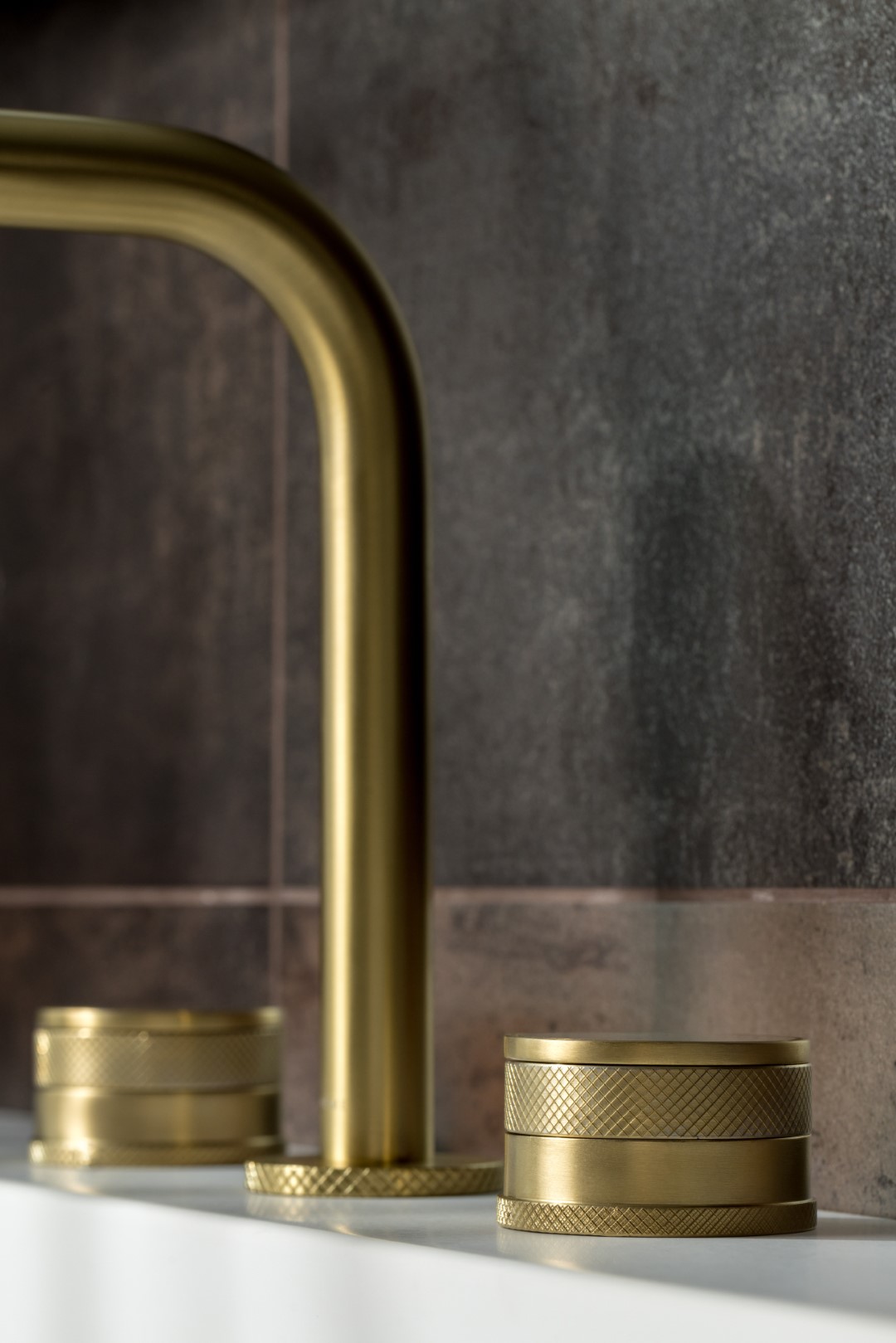 Смеситель для раковины Boheme Prestige 152-MG-PR (золото матовое), без донного клапана