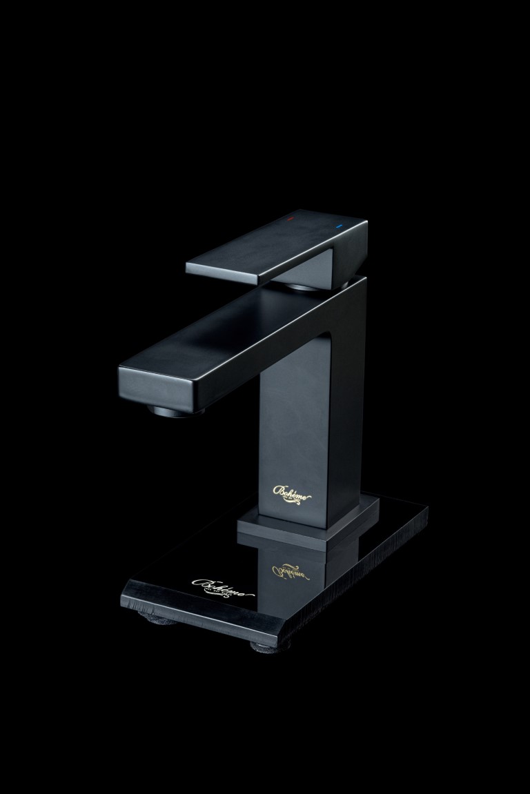 Смеситель для раковины Boheme Qubic 471-B (черный матовый), без донного клапана