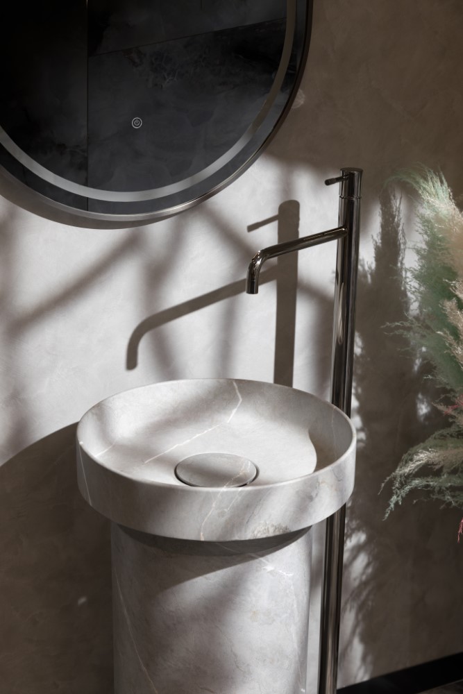 Смеситель для раковины напольный Boheme Uno 107-SGM (оружейный металл глянцевый)