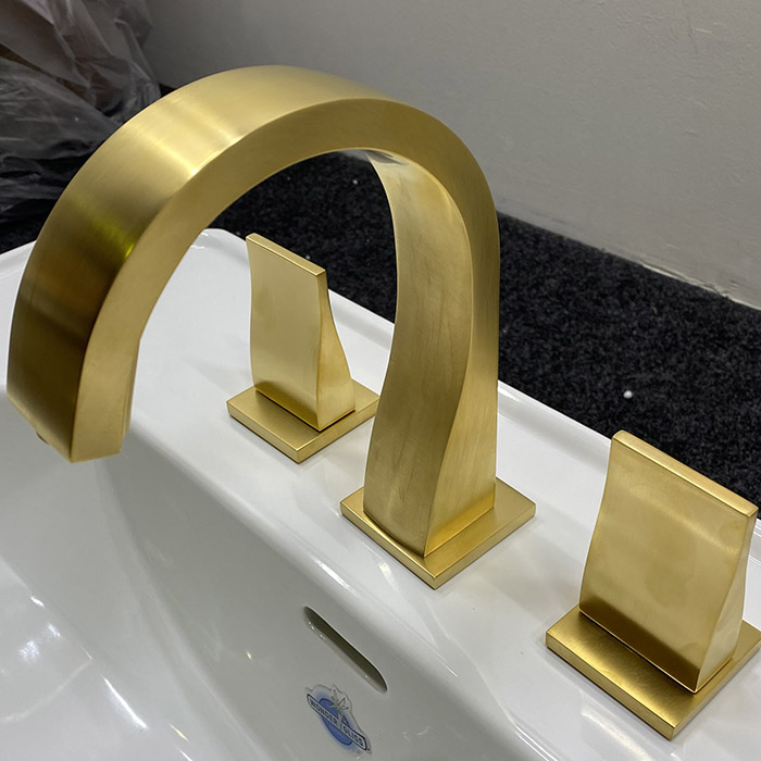 Смеситель для раковины THG Pure G04-F07-151 (золото матовое), с донным клапаном