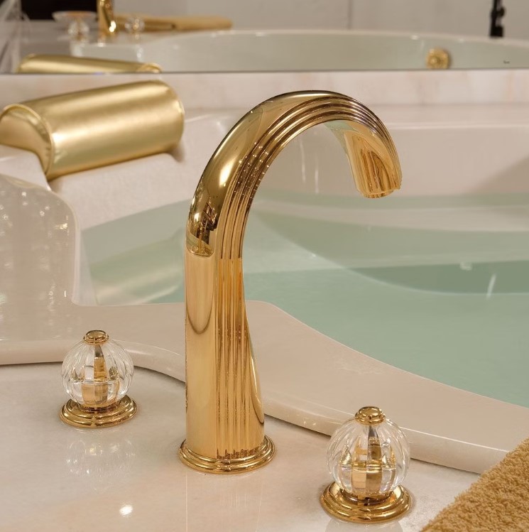 Смеситель на борт ванны THG Mandarine clear crystal U1D-F01-25SG (золотой), с изливом