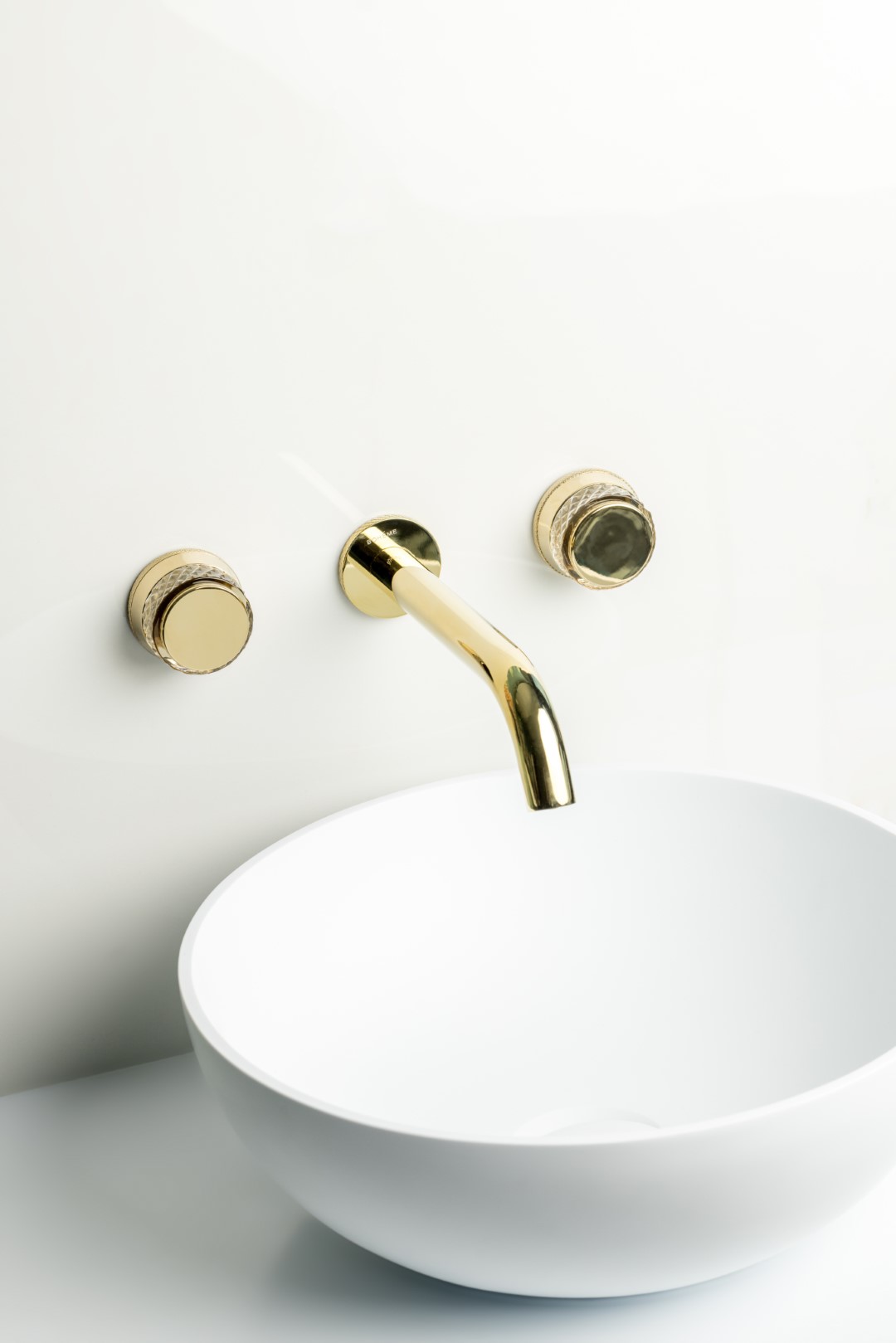 Смеситель для раковины скрытого монтажа Boheme Aura 152-2-G-A (золотой), без донного клапана