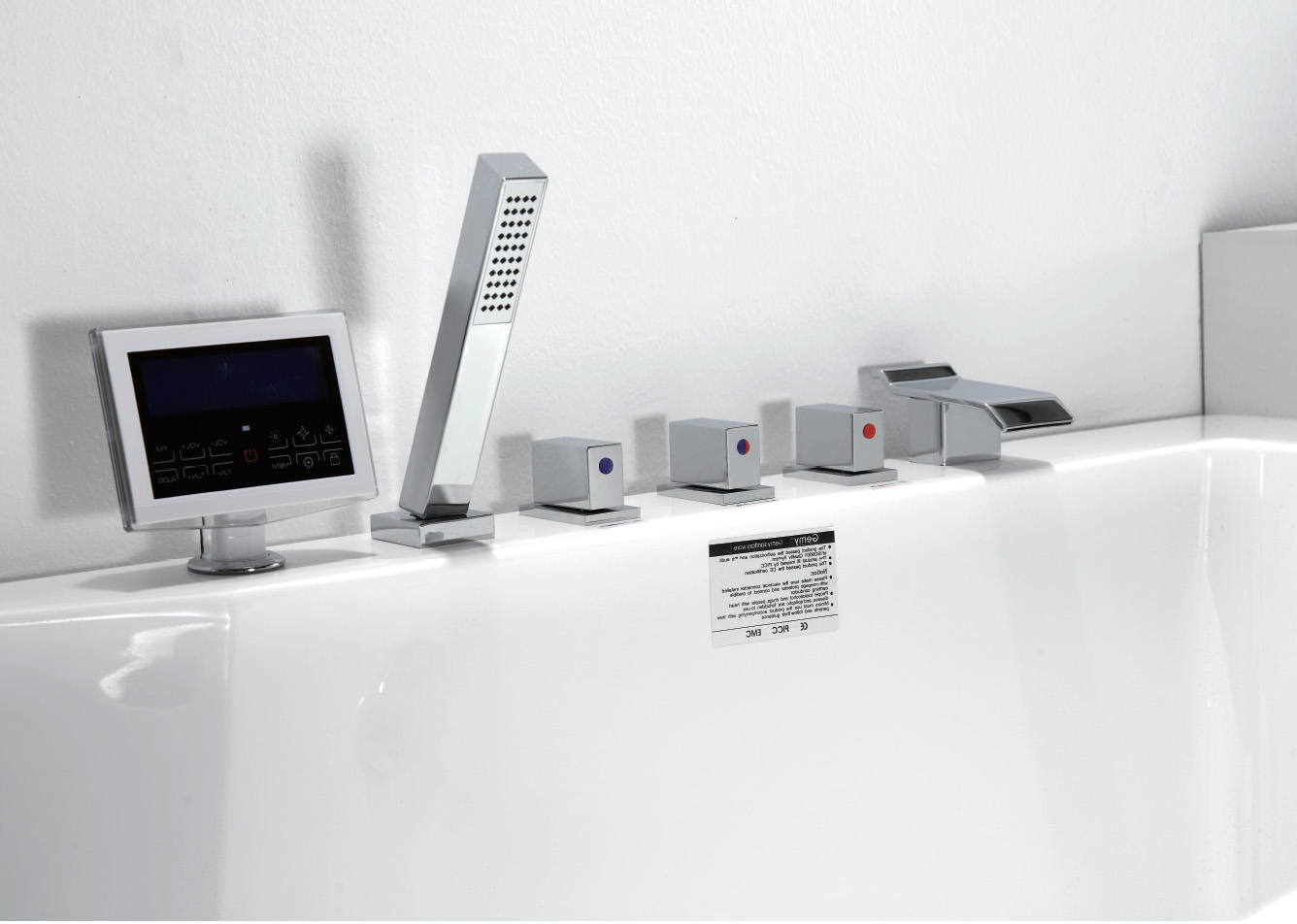 Ванна гидромассажная пристенная Gemy G9066 II K R 171х86х70 (белый), слив-перелив, правосторонняя