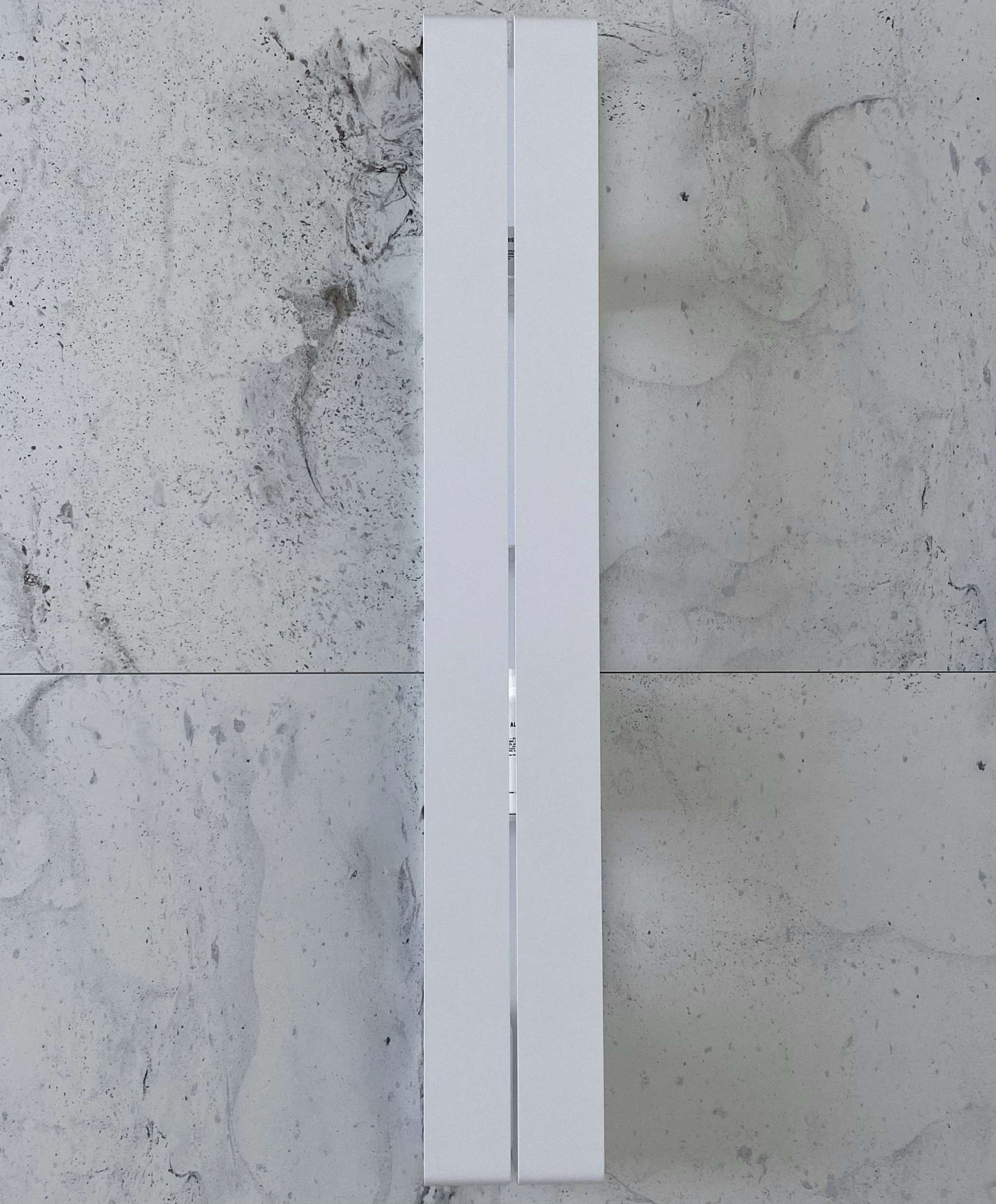 Вертикальная полка Tezza Invis Flex 130 см (белый), ширина 20 см